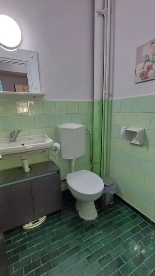 Apartament cu 3 camere decomandat, mobilat în Gară