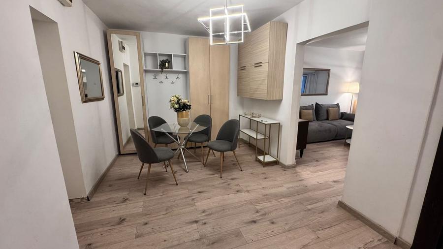 Apartament cu 2 camere decomandat, mobilat în Centrul Civic