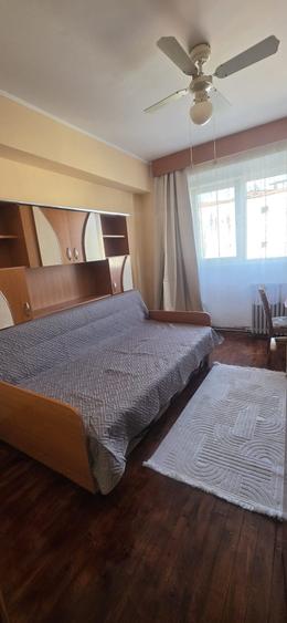 Apartament cu 3 camere decomandat în Ultracentral