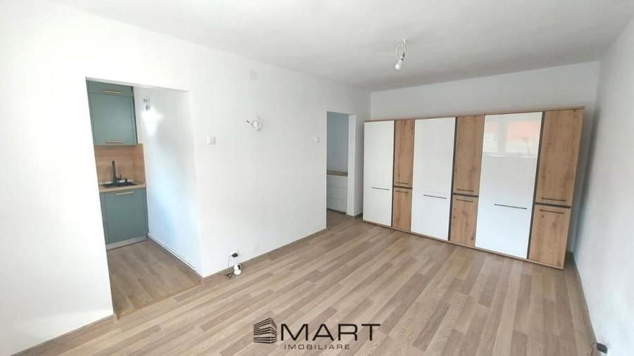 Garsonieră semidecomandată în Central