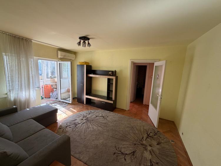 Apartament cu 2 camere semidecomandat în Kiriac