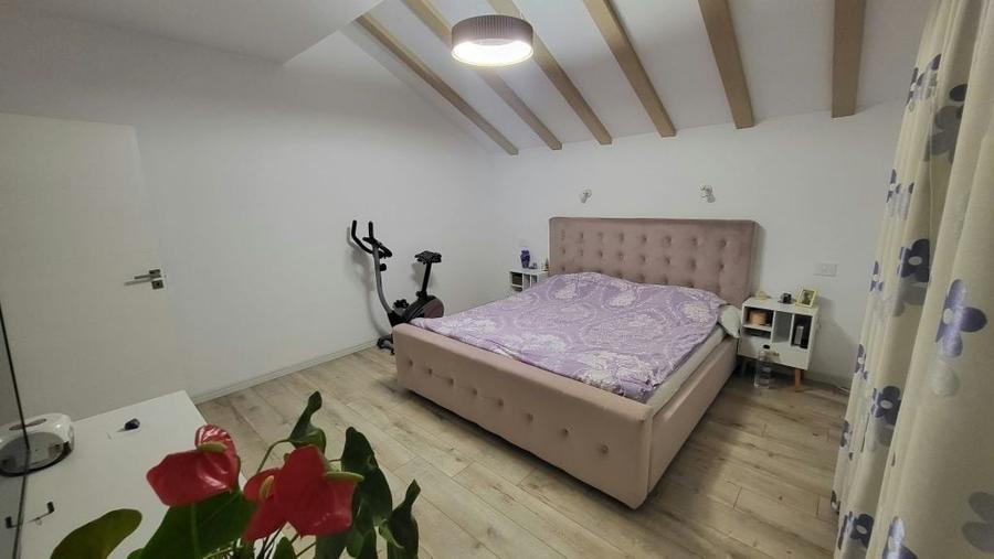 Casă cu 3 camere în Lumina
