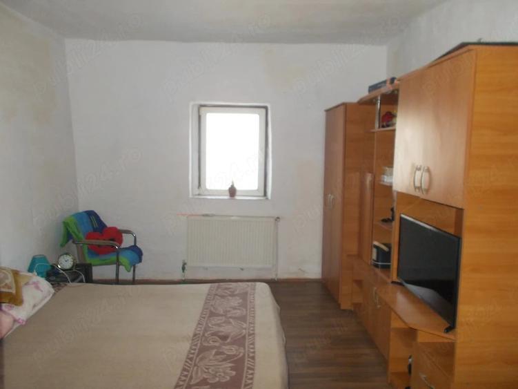 Casă cu 4 camere cu Teren 1906 Mp în Sânandrei