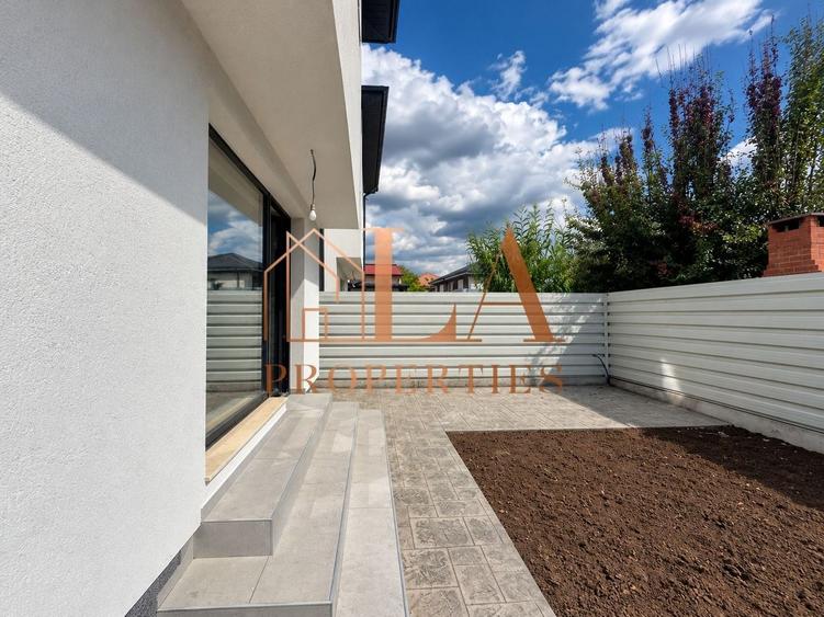 Casă individuală cu 4 camere cu Canalizare în Central