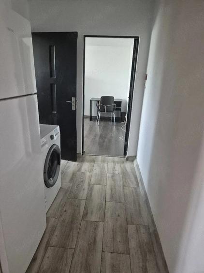 Zona Girocului | Apartament 1 camera | Decomandat | Cu balcon | Bloc izolat - 4