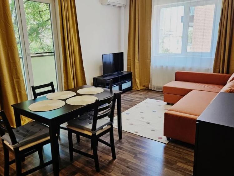 Apartament cu 2 camere decomandat, mobilat în Tineretului