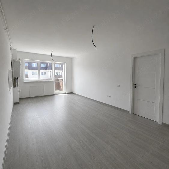 Apartament cu 2 camere decomandat în Sânpetru