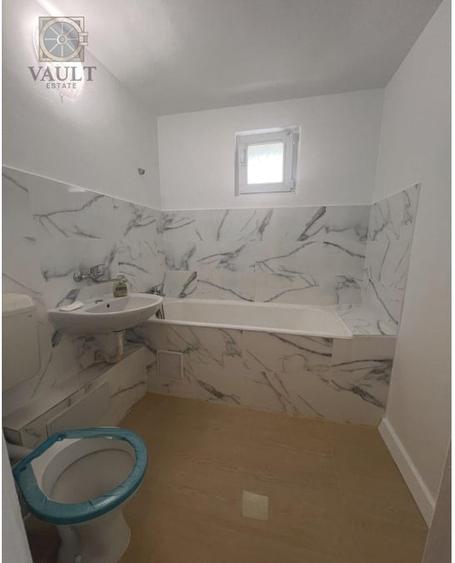 Apartament cu 3 camere decomandat în Dristor