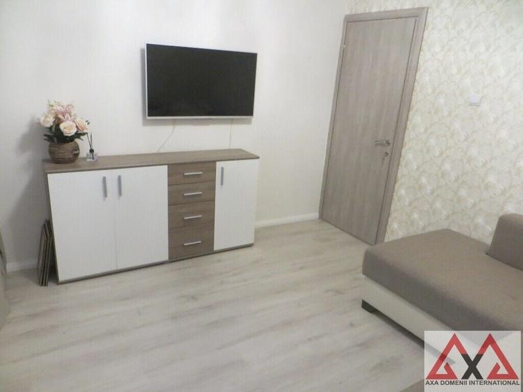 Apartament cu 3 camere decomandat, mobilat în Vitan