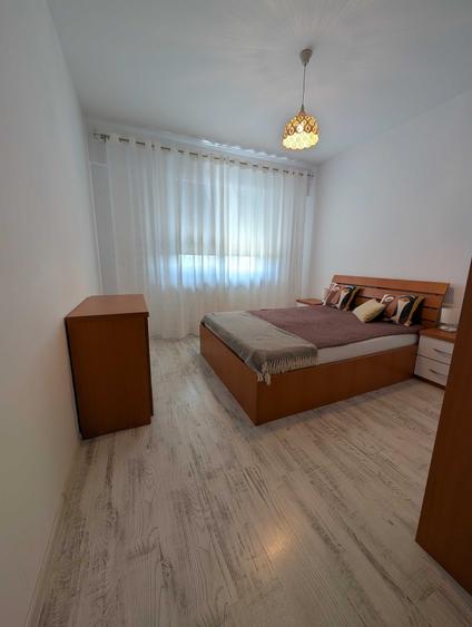 Inchiriez ap 2 camere RotarPark 1 | Pacii - Militari | bucatarie inchisa | bloc nou | 2 min metrou - 2