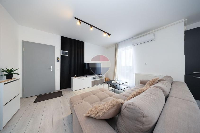 Apartament cu 2 camere semidecomandat, mobilat în Bartolomeu