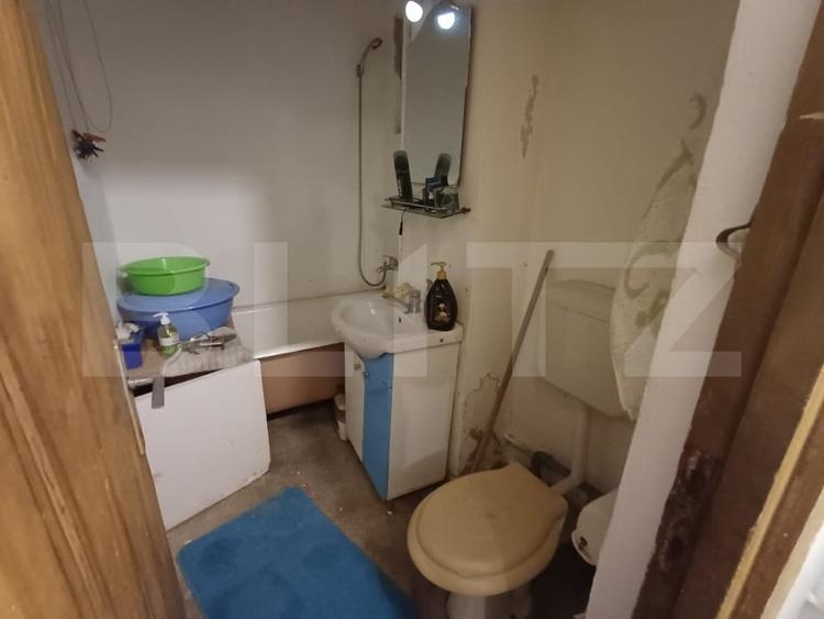 Apartament cu 2 camere - zona 9 Mai - 4