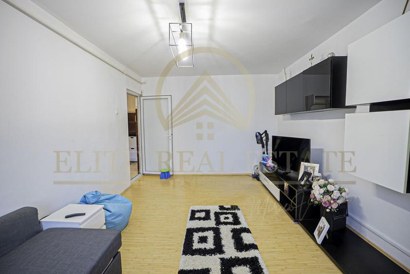 Apartament cu 2 camere decomandat, mobilat în Poarta 6