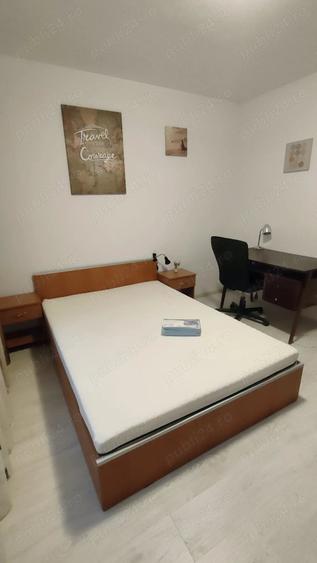 Apartament cu 3 camere decomandat în Obor