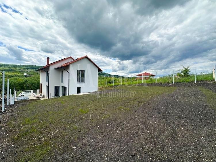 Casa 4 camere de vanzare in Chinteni - 2