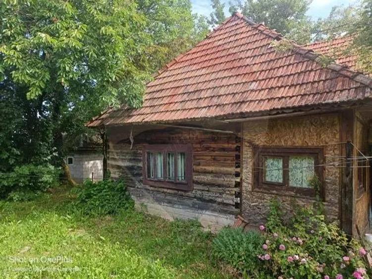 Casa / Vila cu 3 camere de vanzare - 1