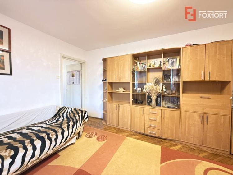 Apartament cu 3 camere de vanzare in Timisoara, zona Gheorghe Lazar - 2