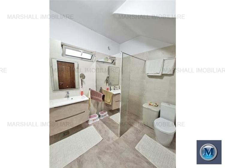 Vila cu 9 camere de vanzare, zona Bereasca, 390,00 mp #16634 - 16