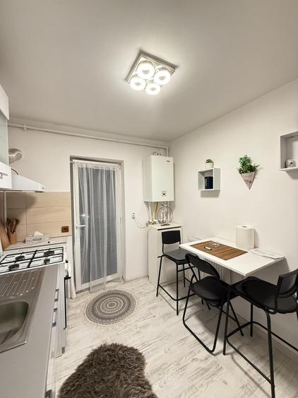 Garsonieră decomandată, complet mobilată – Militari Residence | Str. Apeductului - 17