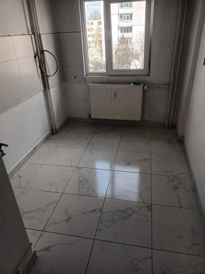 vand apartament Ploiesti zona centrala Republicii - 2