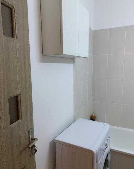 Dristor-1 min metrou, garsoniera, utilata si mobilata, et.7/10, pret negociabil - 9