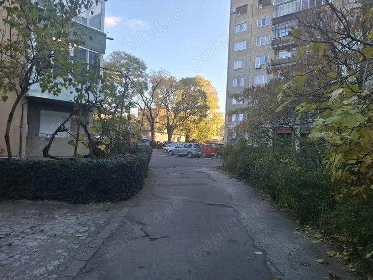 Ap 2 cam decomandat parter Podgoria ocupabil imediat - 5