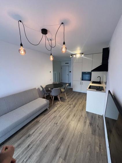 Inchiriez apartament 2 camere - 2