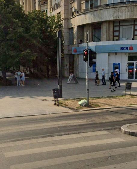 Unirii 118 mp spatiu cu trafic intens sector 4 - 4