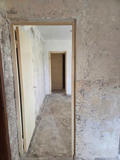 Apartament de vanzare - 3