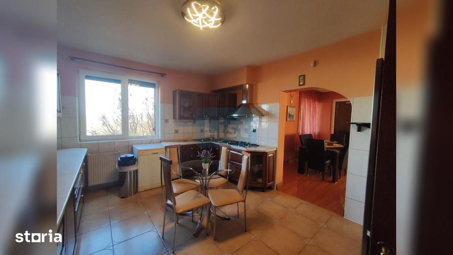 Casă cu 3 camere cu Canalizare în Făget