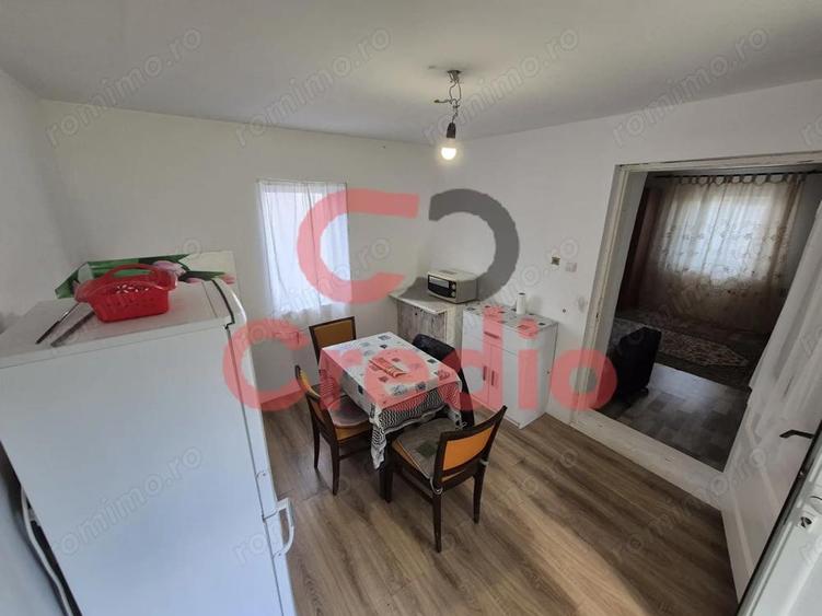 1200mp teren, casa cu 2 corpuri-asfalt, utilitati, locatie buna - 16