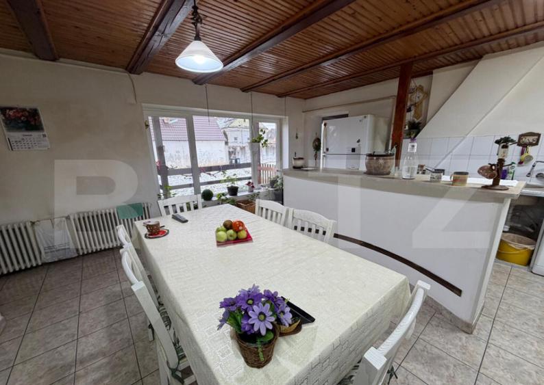 Casa de vanzare cu teren generos la doar 15 minute de - 23