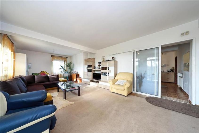 Vanzare Casa zona Tractorul, teren aferent 700 mp - 31