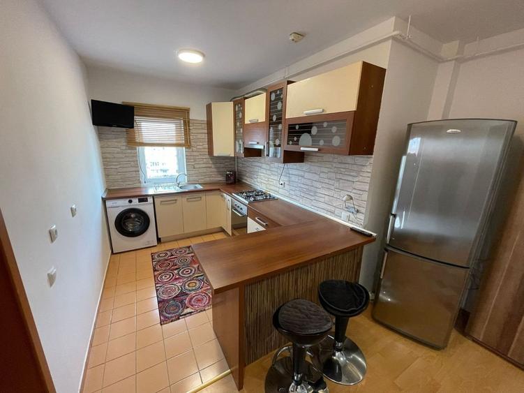 De închiriat: apartament 2 camere - Ten Blocks - Păcii - metrou - 6