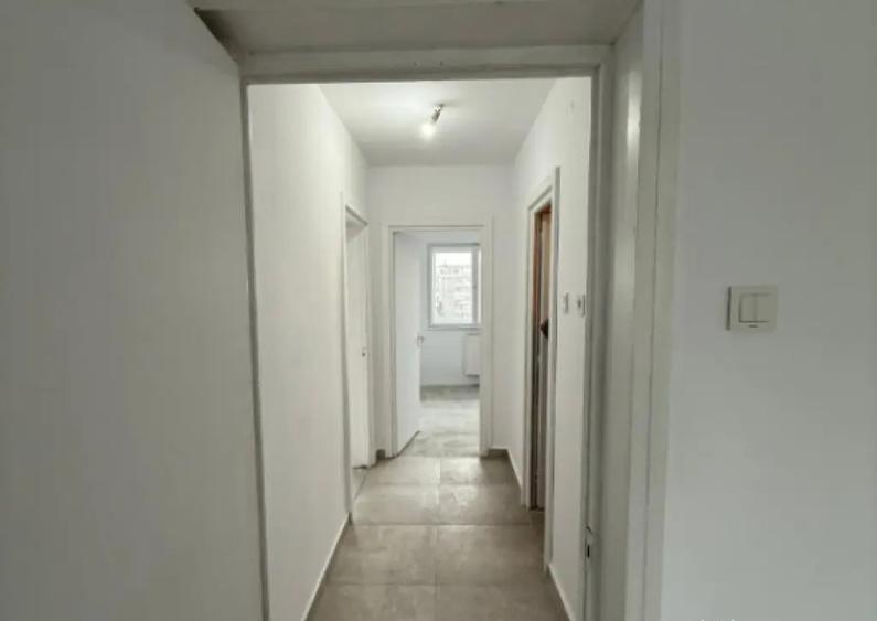 Apartament de vanzare - zona Nord - 5