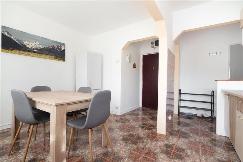 RECO Apartament 2 camere decomandat Rogerius etajul 3 - 1