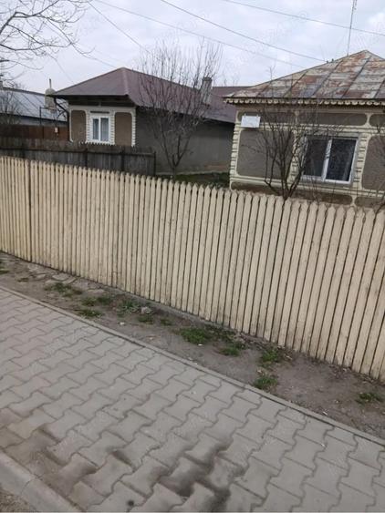 Se vinde casa in comuna viziru judetul braila - 1