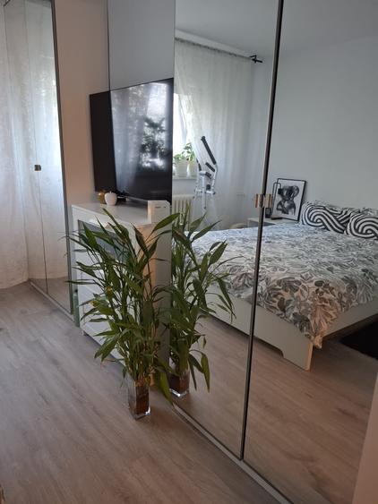 Tineretului, 2 camere decomandat, etaj 2, mobilat utilat, bloc 1983, parcare ADP - 8