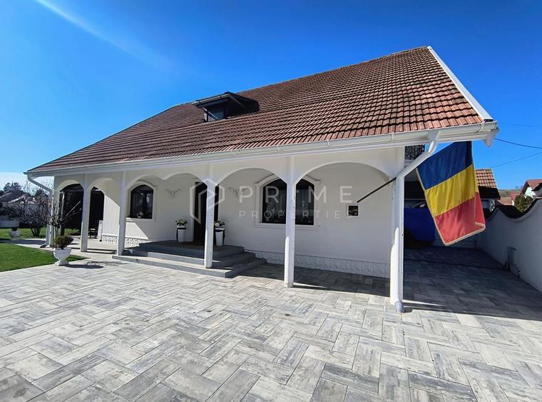 Casa perfectă pentru familie – curte, foișor cu grătar și garaj triplu - 3