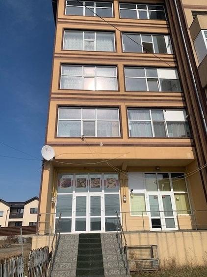 Apartament 2 camere Miroslava, 100 ml de statia de autobuz, str C-tin Langa 40 - 29