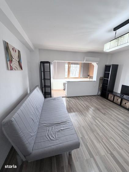 Mall Vitan 350 etaj4/4 - 4