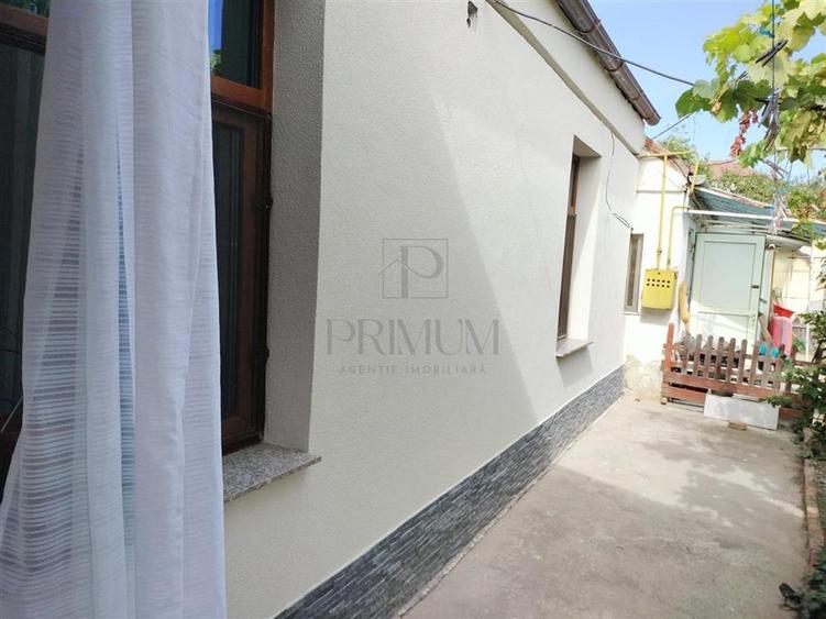 MEHALA - CURTE COMUNA - 3 CAMERE - CENTRALA PROPRIE - TERASA - IZOLATIE EXTERIOA - 6