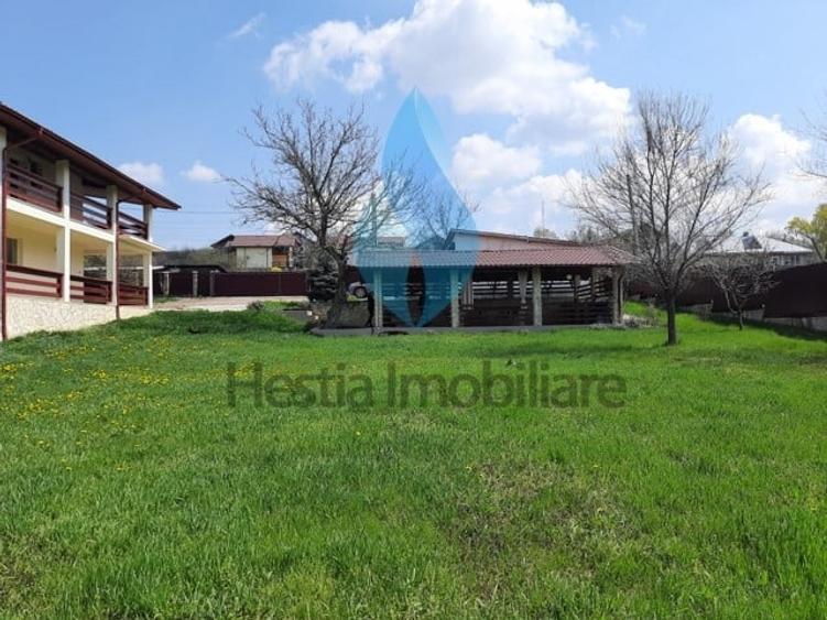 Casă cu 4 camere cu Garaj în Bârnova