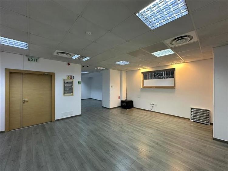 Birouri in cladirea Domus II Office Building - 5