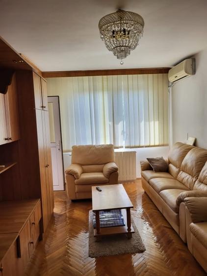 Apartament 4 camere /Aparatorii Patriei /parcare - 1