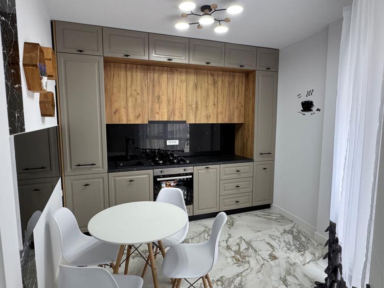 Bucuresti sector 6 ,metrou Pacii .Loc de parcare inclus - 4