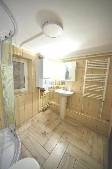 Universitate - Str Romulus Spatiu Stradal, 50 Mp, Parter, Centrala - 10