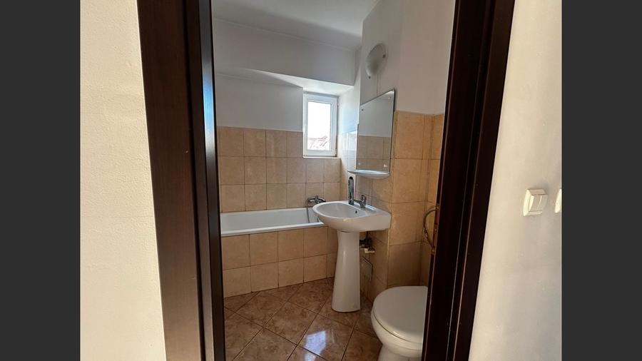 Apartament Slatina - 3 camere, 57.45 mp, zona Crisan - 6