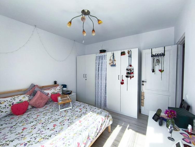 Apartament cu 2 camere,50 mp, etaj 1, complet renovat - Langa piata STAR - 5