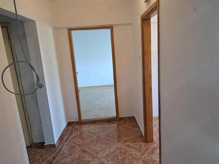 apartament 2 camere, decomandat, zona piata noua - 5